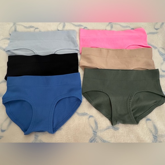 Aerie 6 New Size Small Panties - Picture 1 of 3